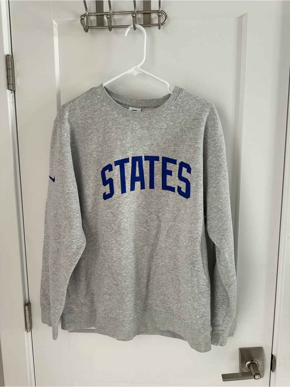 Nike Gray 'STATES' Crewneck Sweatshirt - Blue Logo Men’s L